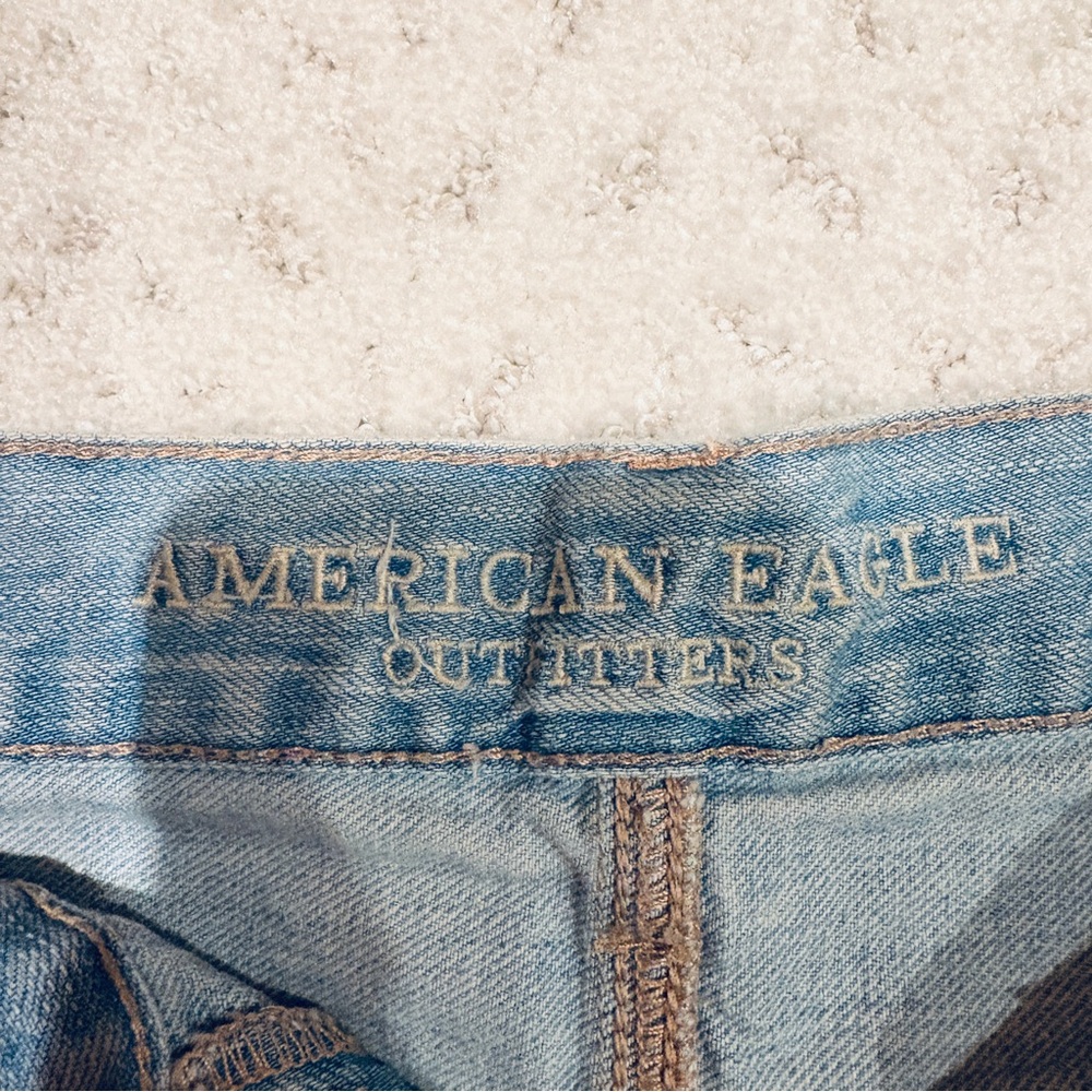 American Eagle Tom Girl Shortie Distressed Denim Shorts Button Fly Womens Size 4 - Picture 7 of 11
